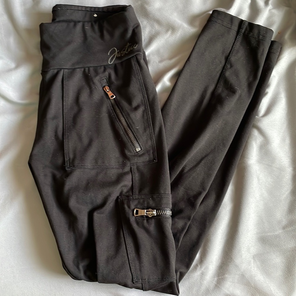 Black leggings with zippers